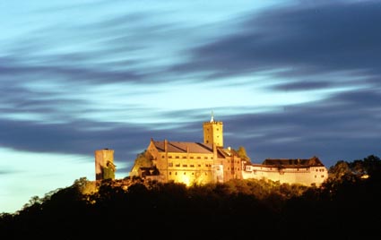 Die Wartburg im letzten Licht